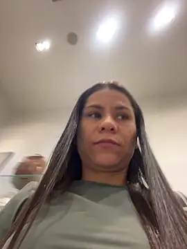 ReggieG live sex cam