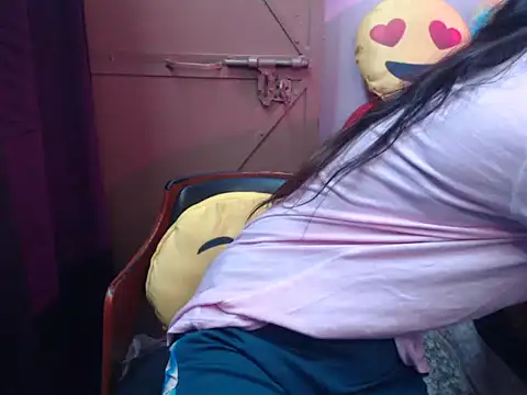 Angel_kiyara's cam snapshot