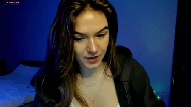 luna_lust_212's cam snapshot