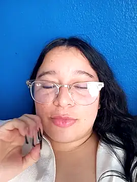 Leslydeleon23 live sex cam