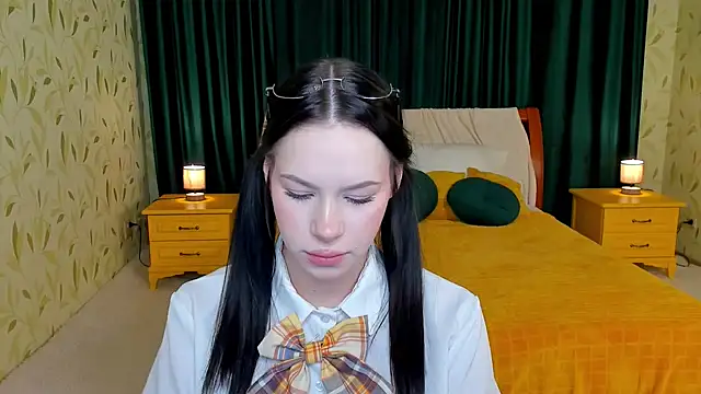 FloraCherry's cam snapshot