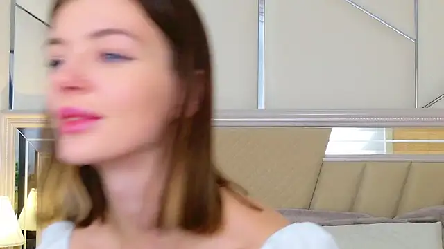 MeganMour live sex cam