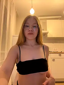 Eva_Weyne's cam snapshot