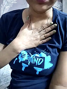 shalini_fire's cam snapshot