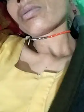 KIRTI12_HOT's web cam