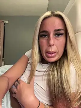 EllieMaeBaby's cam snapshot