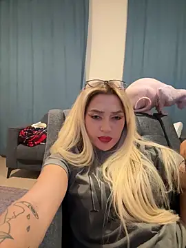 yaprakmericc live sex cam