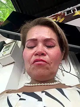 dirty-mother34's cam snapshot