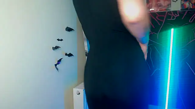 VanessaRey_'s cam snapshot