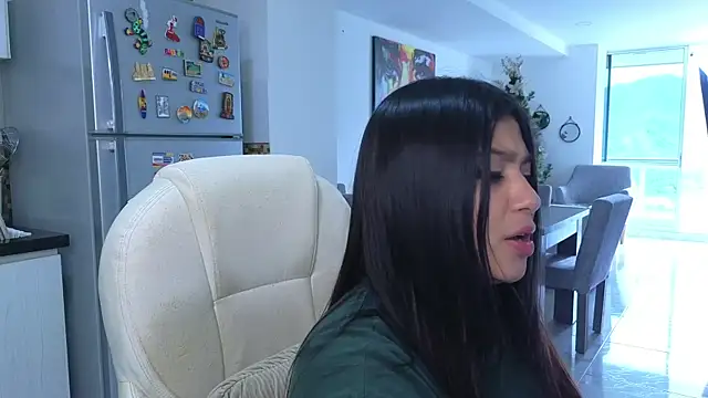 annylouis's cam snapshot