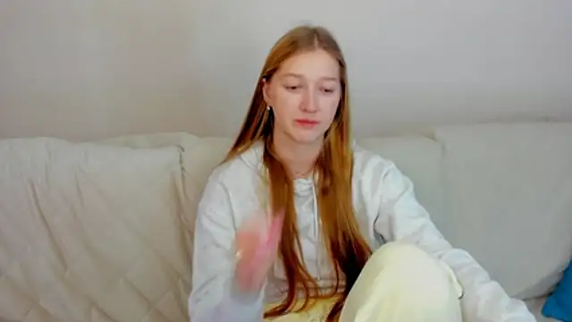 AgnesAdkins's cam snapshot