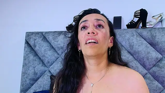 Shantey_Laurent's cam snapshot