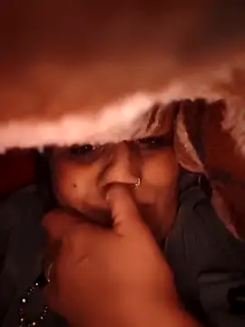 Rakhi99x's cam snapshot