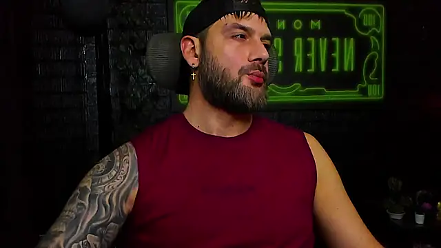 LexHardy's cam snapshot