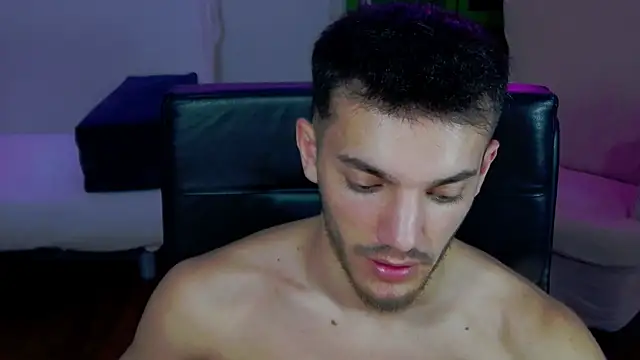 DominicValente's cam snapshot