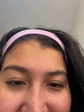 evelyn_1702's cam snapshot