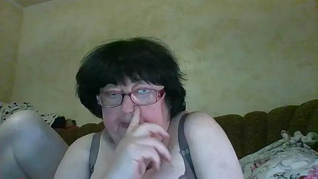 MilaSky5303's cam snapshot