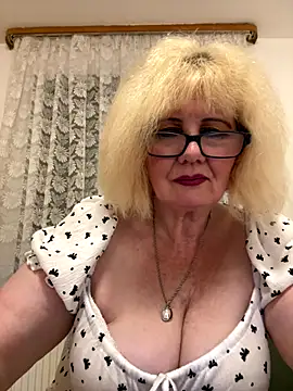 BoloshkaBlonda's cam snapshot