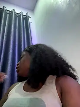 Sweetbootty live sex cam