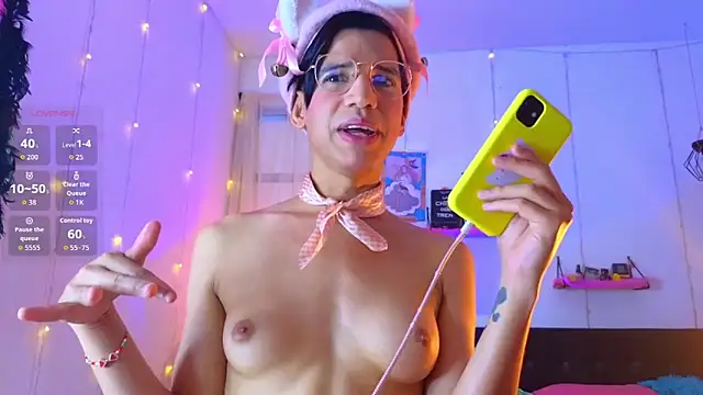 Ariel_Femboy_'s cam snapshot