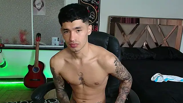 Damon__333's cam snapshot