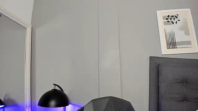 Tylerffoxx's cam snapshot