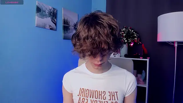 LeoBensyten live sex cam