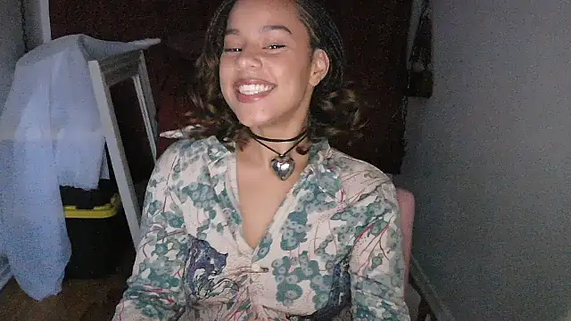 PrettyLittleProblem's cam snapshot