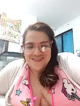 karlythoth@xh's cam snapshot