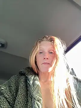 GoldenFlameGoddess live sex cam