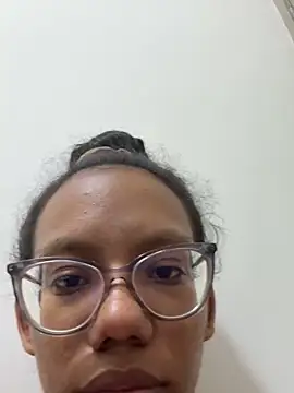 Curly_lily's cam snapshot