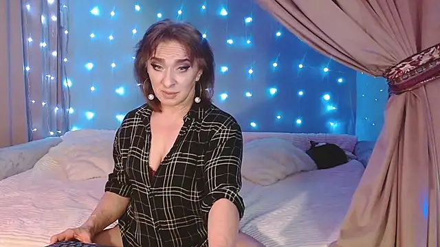 julia_renard's cam snapshot