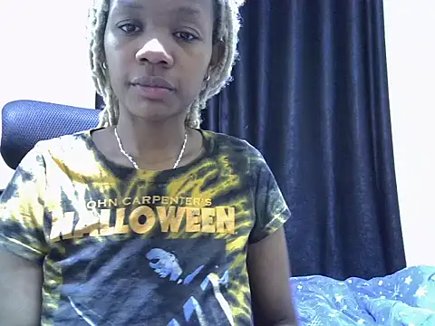 Horny-slut_'s cam snapshot