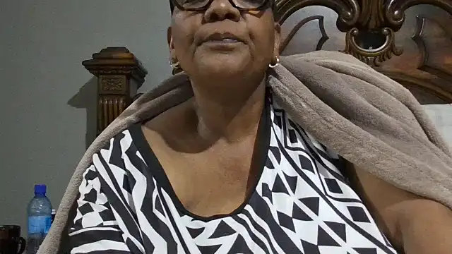 SEXYBOOBSNASS live sex cam