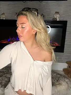 peachcindyy's cam snapshot