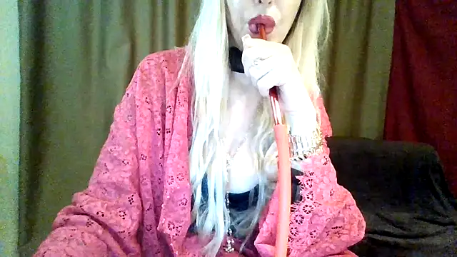 L1ona_Luxe's cam snapshot