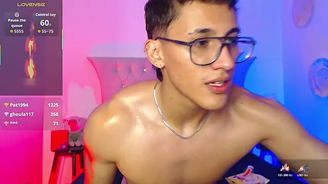 SalvadorFit live sex cam