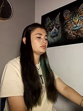 KittenMiss_'s cam snapshot