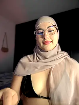 Badra_Abaid's cam snapshot