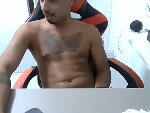 JUNINHOLEKEJR's cam snapshot