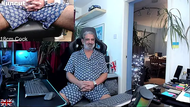 OnlineBossUK live sex cam