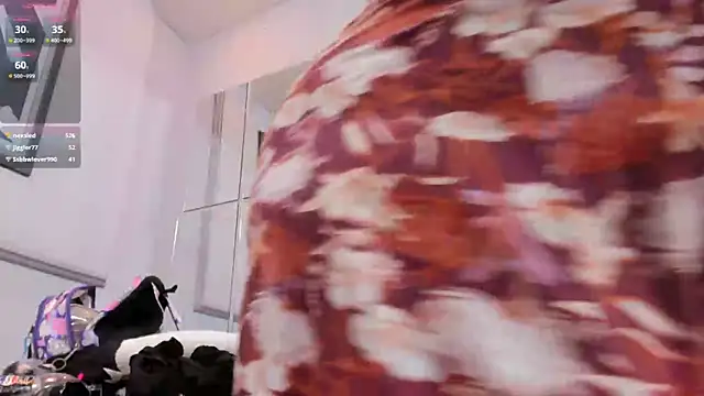 latinasexymoon live sex cam