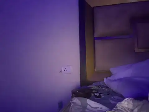 LustyDuoSecrets's cam snapshot