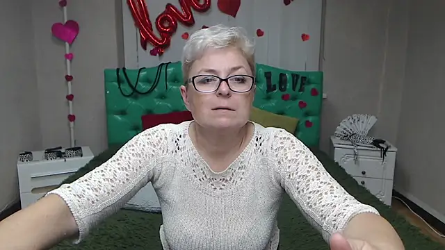 EmiliaGree's cam snapshot