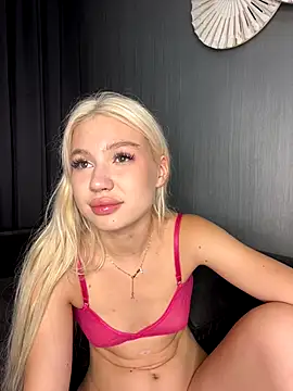 Kiss_Aurora live sex cam