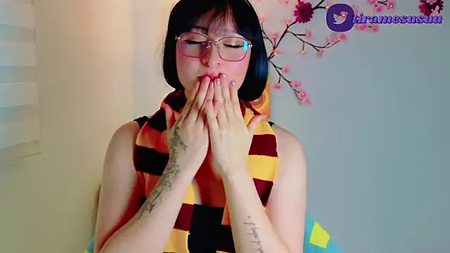 tiramesusuu's cam snapshot