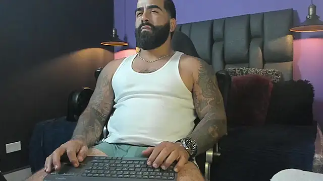 Lyon_vach live sex cam