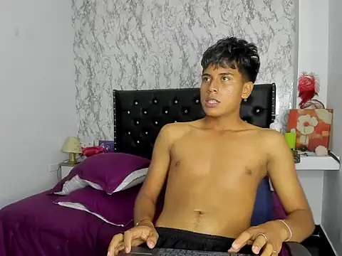 Lovers_Spicy live sex cam