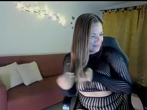 Lola__Milf's cam snapshot