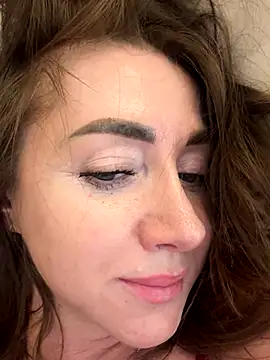 MarinaDiva11_74's cam snapshot